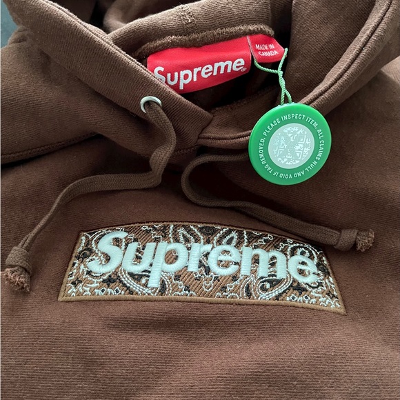 Men’s SUPREME Hoodie. NWT. Never been worn - Picture 3 of 4